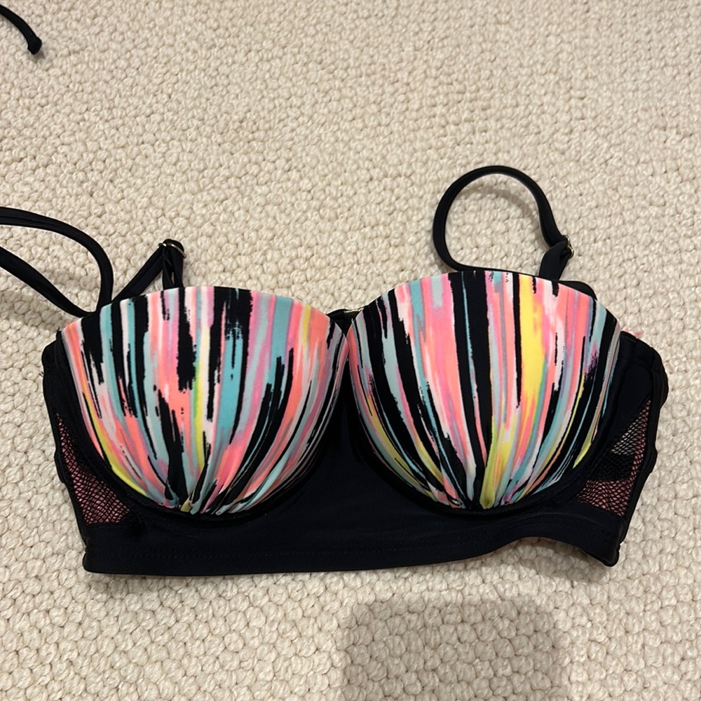 Bikini top